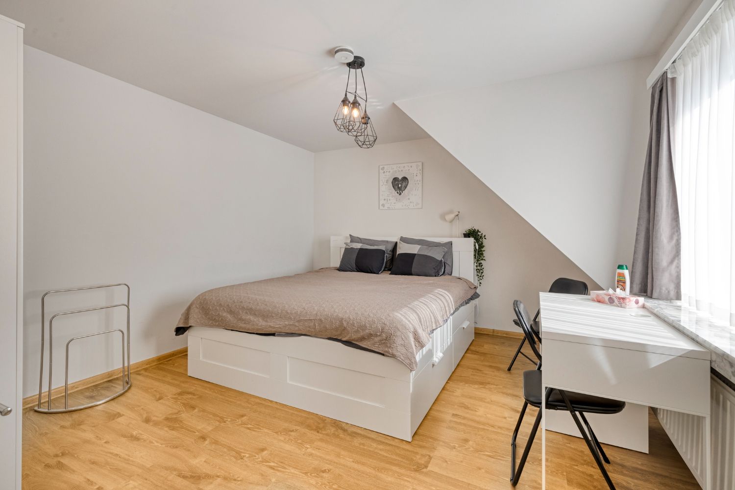 Karaktervolle gerenoveerde statige villa nabij Spuikom te koop foto 27