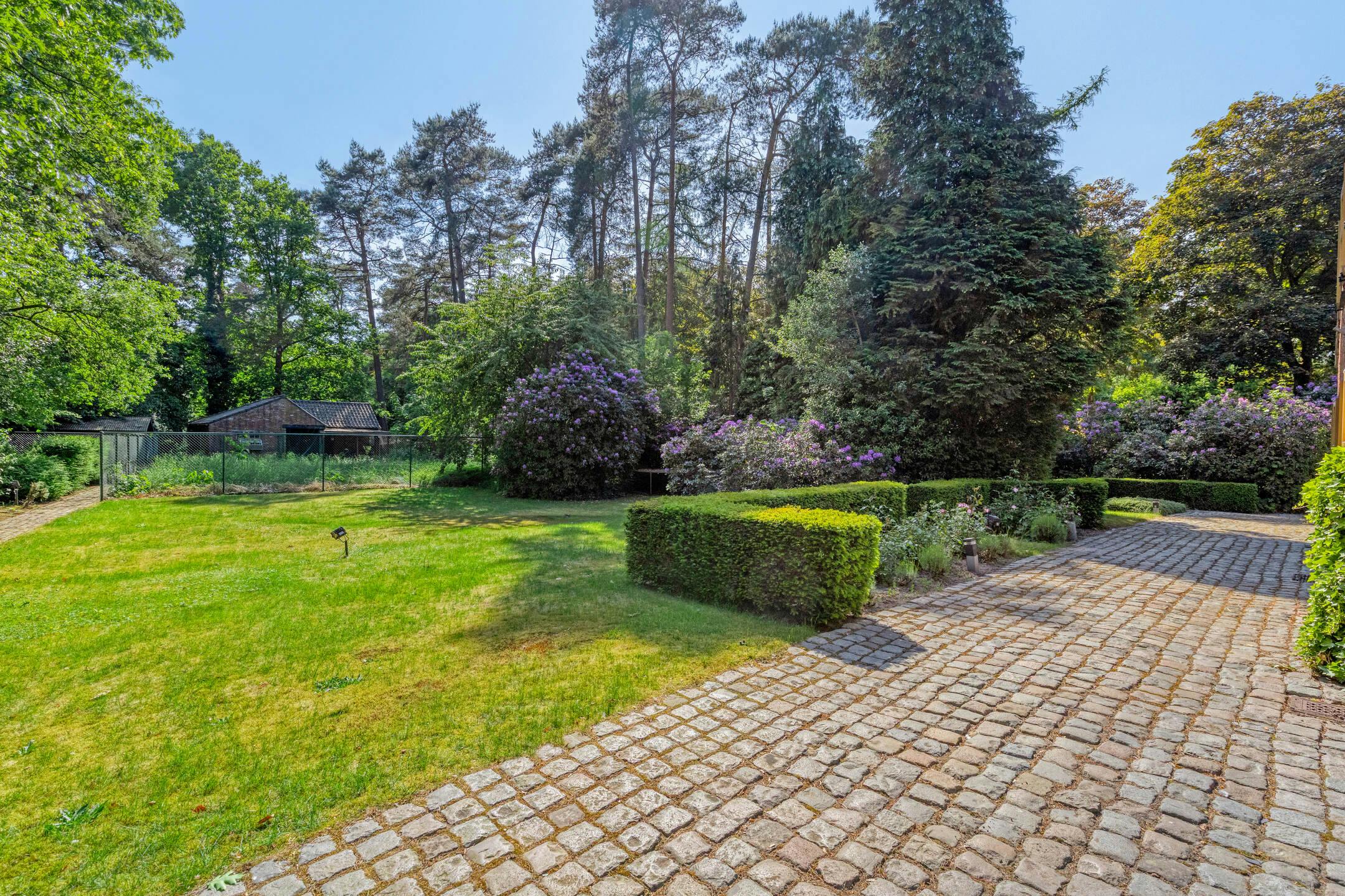 Karaktervolle villa met bijgebouw te koop in Schilde foto 43