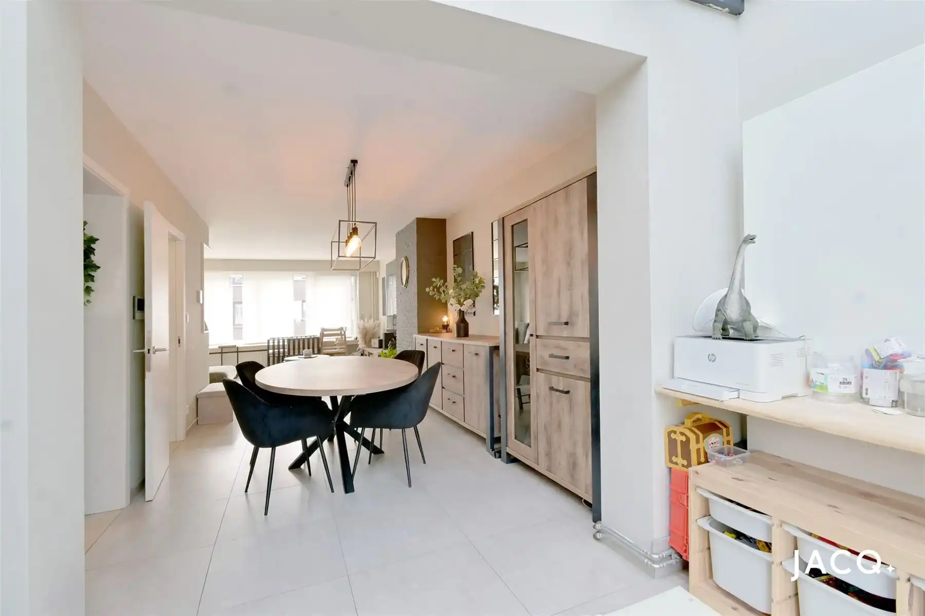 Instapklare woning met 3 slpks, garage en tuin te Deurne! foto 5