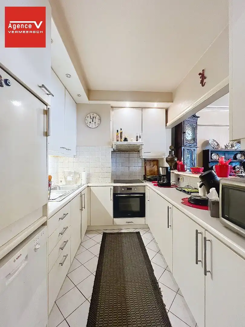 Op te frissen appartement met topligging aan het Marie-Joséplein. foto 8