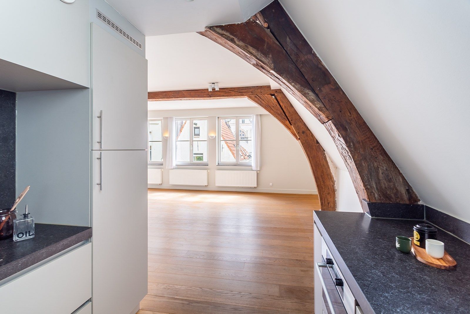 Historisch wonen in de Stad met eigen autostaanplaats foto 12