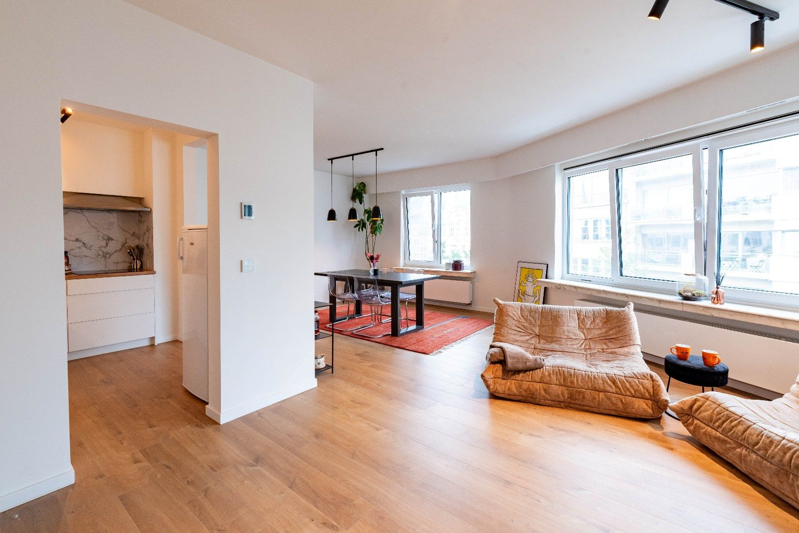 Luxueus gerenoveerd appartement foto {{pictureIndex}}