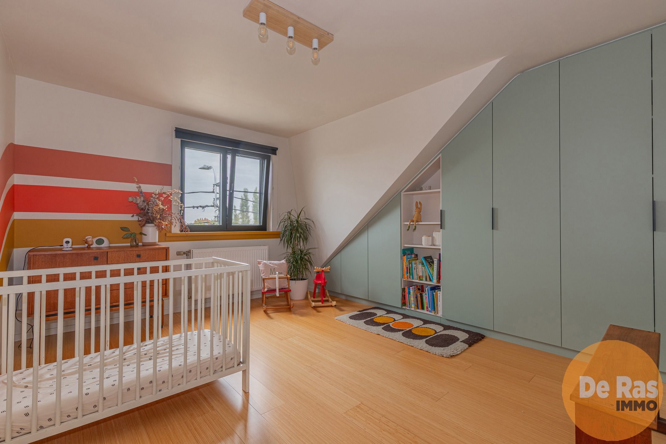 LEDE - Instapklare, centraal gelegen woning met 3 slpk foto 24