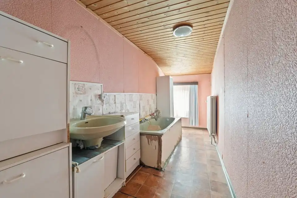 TE RENOVEREN WONING MET TUIN IN HEERS foto 20