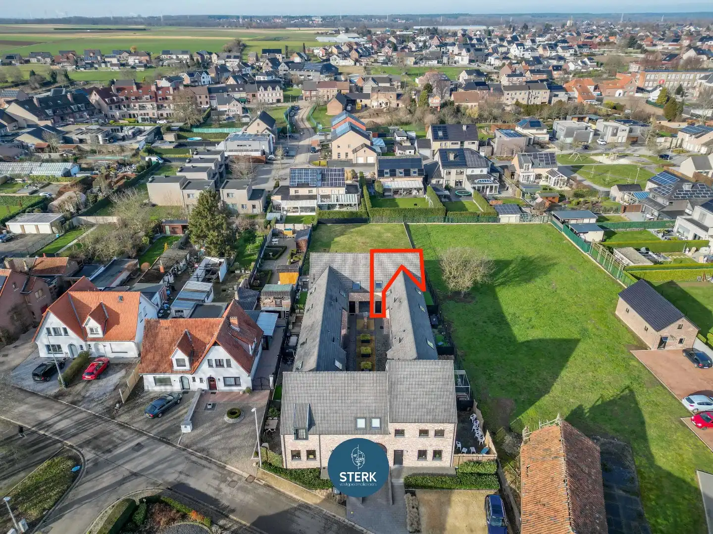 INSTAPKLARE GEZINSWONING MET EPC LABEL A NABIJ DE GRENS TE VELDWEZELT ! foto {{pictureIndex}}