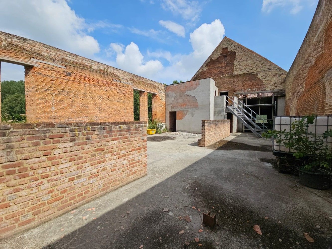 Prachtig gelegen, verder te vernieuwen landgebouw (omg. Congoberg) foto 6