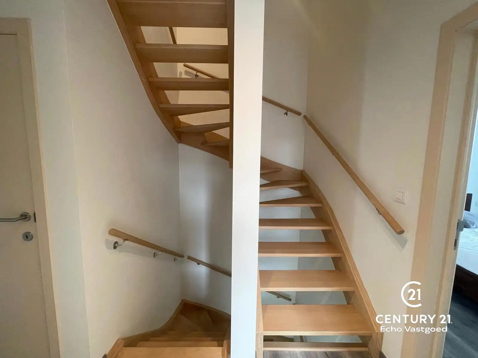 Instapklare ruime woning in een rustige nieuwe verkaveling. foto 13