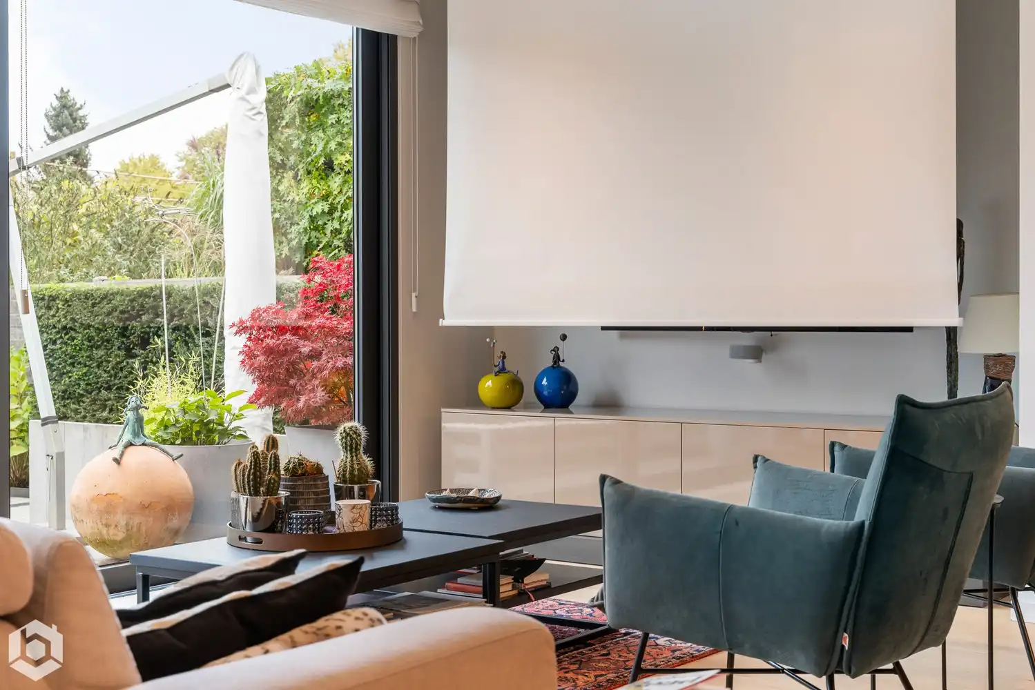 Exclusief gelijkvloers appartement met 2slpkrs, prachtige tuin en zwembad foto 35
