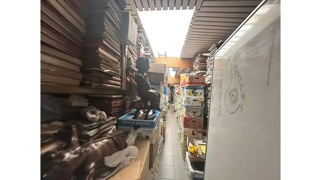 Handelspand met woonst te koop in Sint-Michiels Brugge foto 2