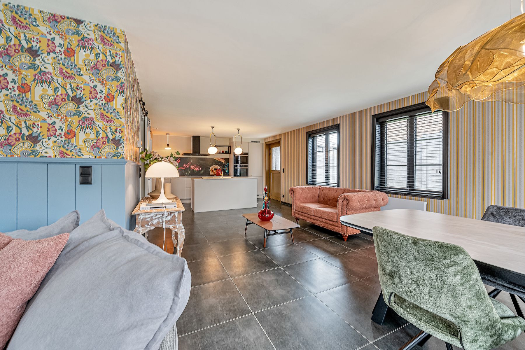 Recente (2020) open bebouwing met tuin en 3 slaapkamers foto 6