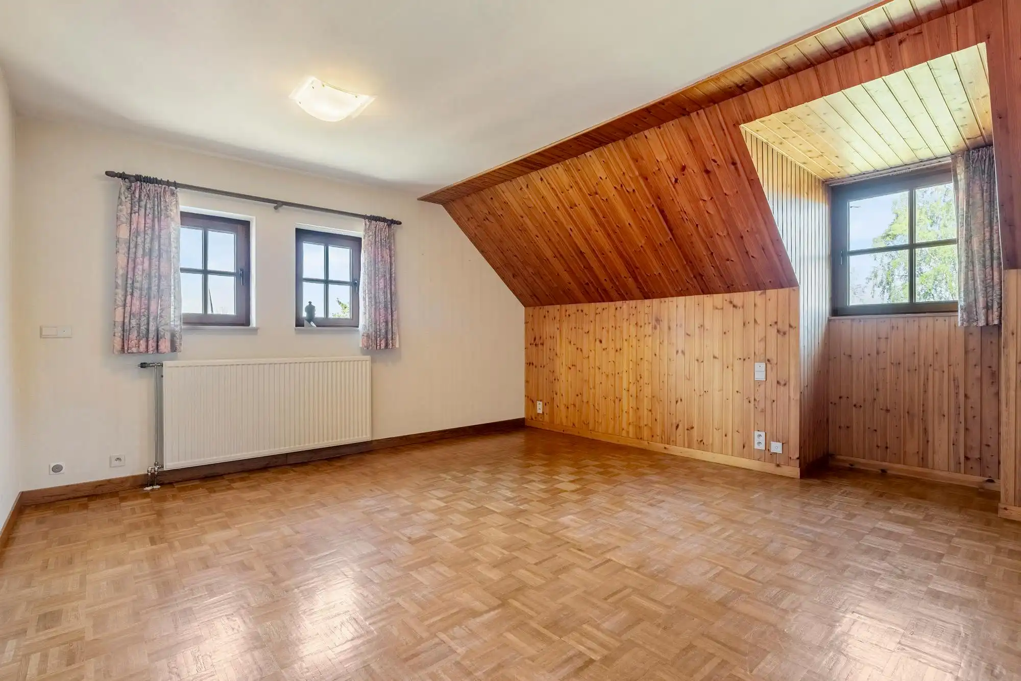 Ruime gezinswoning met praktijkruimte, 5 slaapkamers op 36a57ca centrum Diepenbeek foto 26