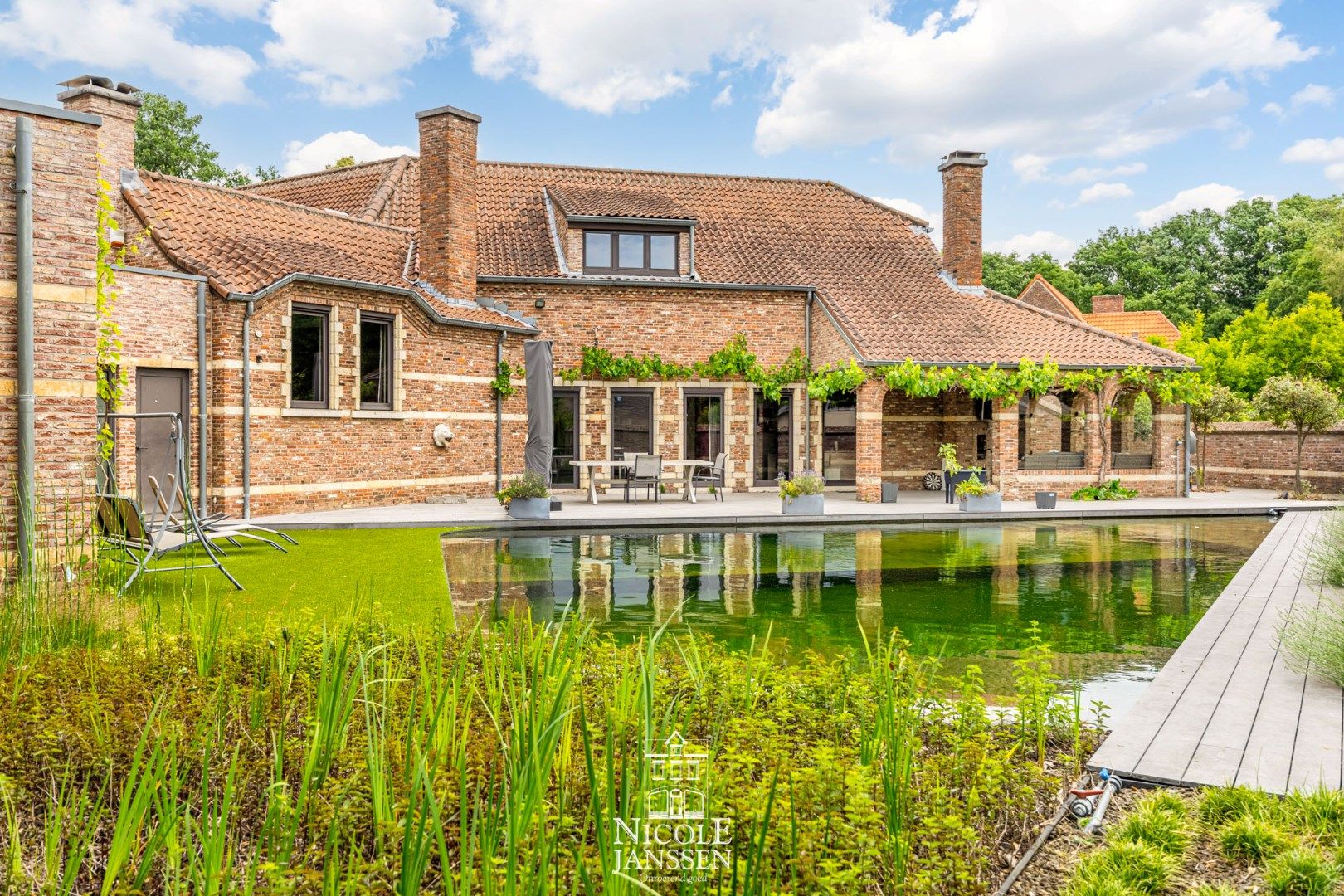 Exclusieve, authentieke villa met binnenzwembad op een rustige locatie foto 28