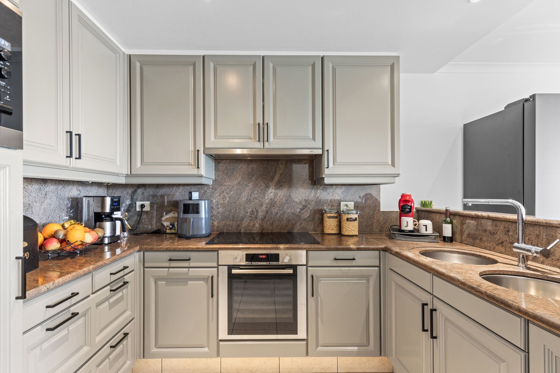 Ruim en lichtrijk appartement te koop in Oostende foto 6