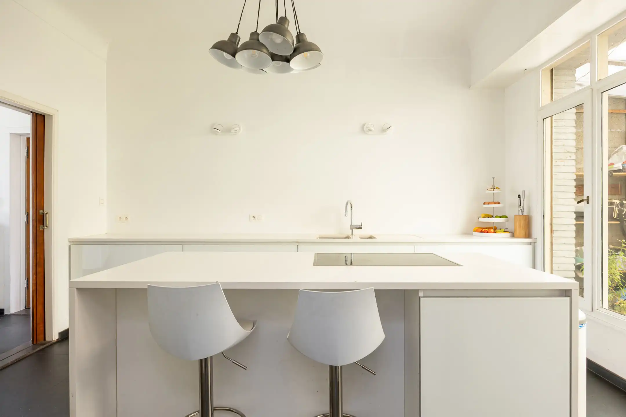 Karaktervolle woning op uitzonderlijk perceel  foto 8
