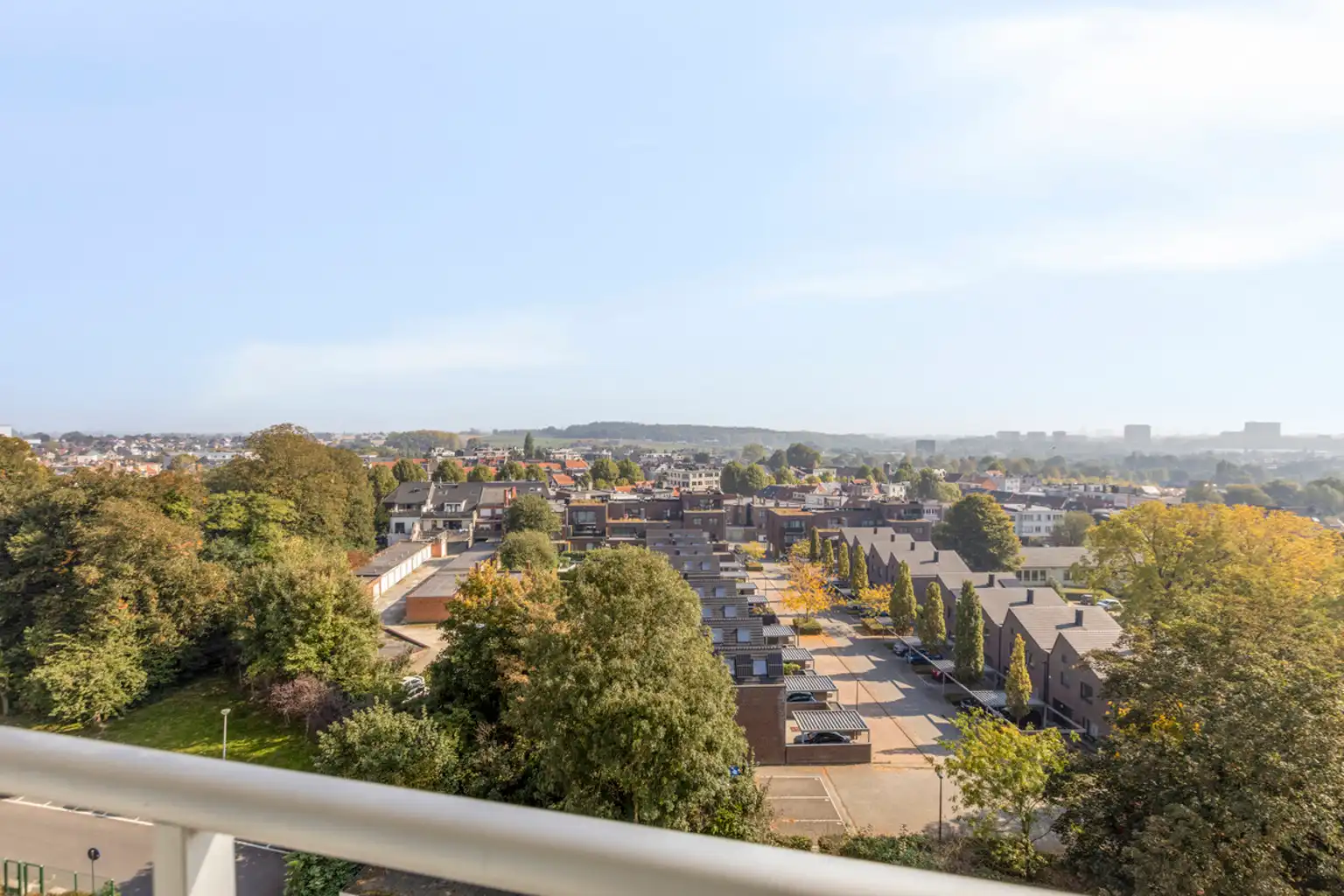 Instapklaar 2-slaapkamerappartement te Brussel foto 13