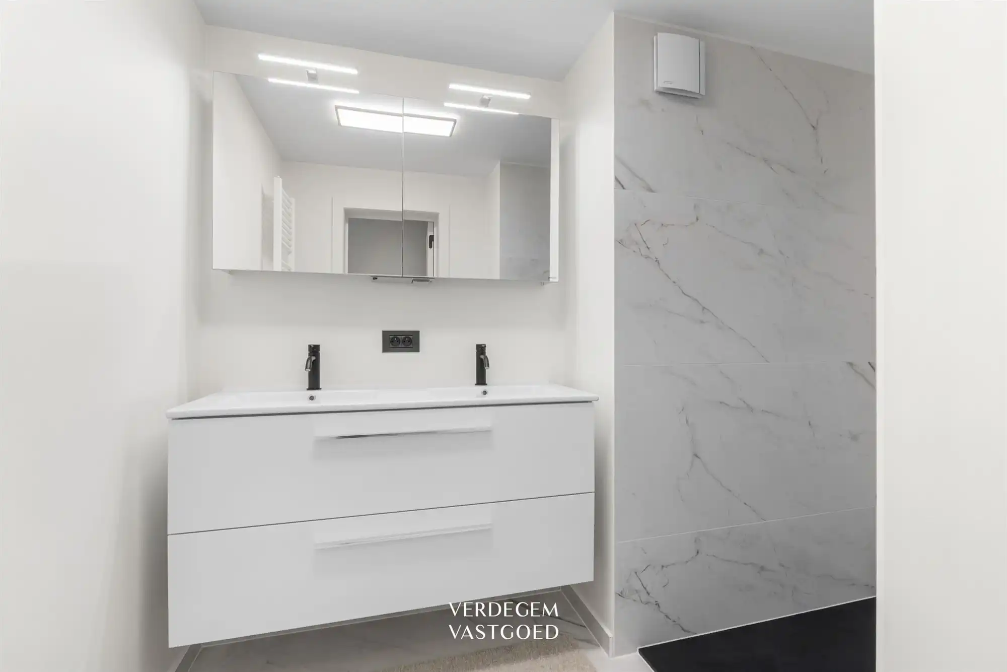Instapklaar appartement EPC B met 2 slaapkamers en terras foto 11