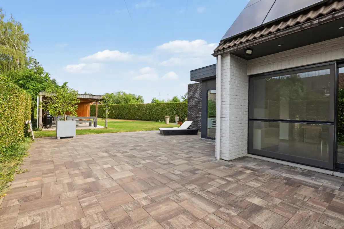 Riante, instapklare villa met tuinpaviljoen en garage op 1.065m² foto 11
