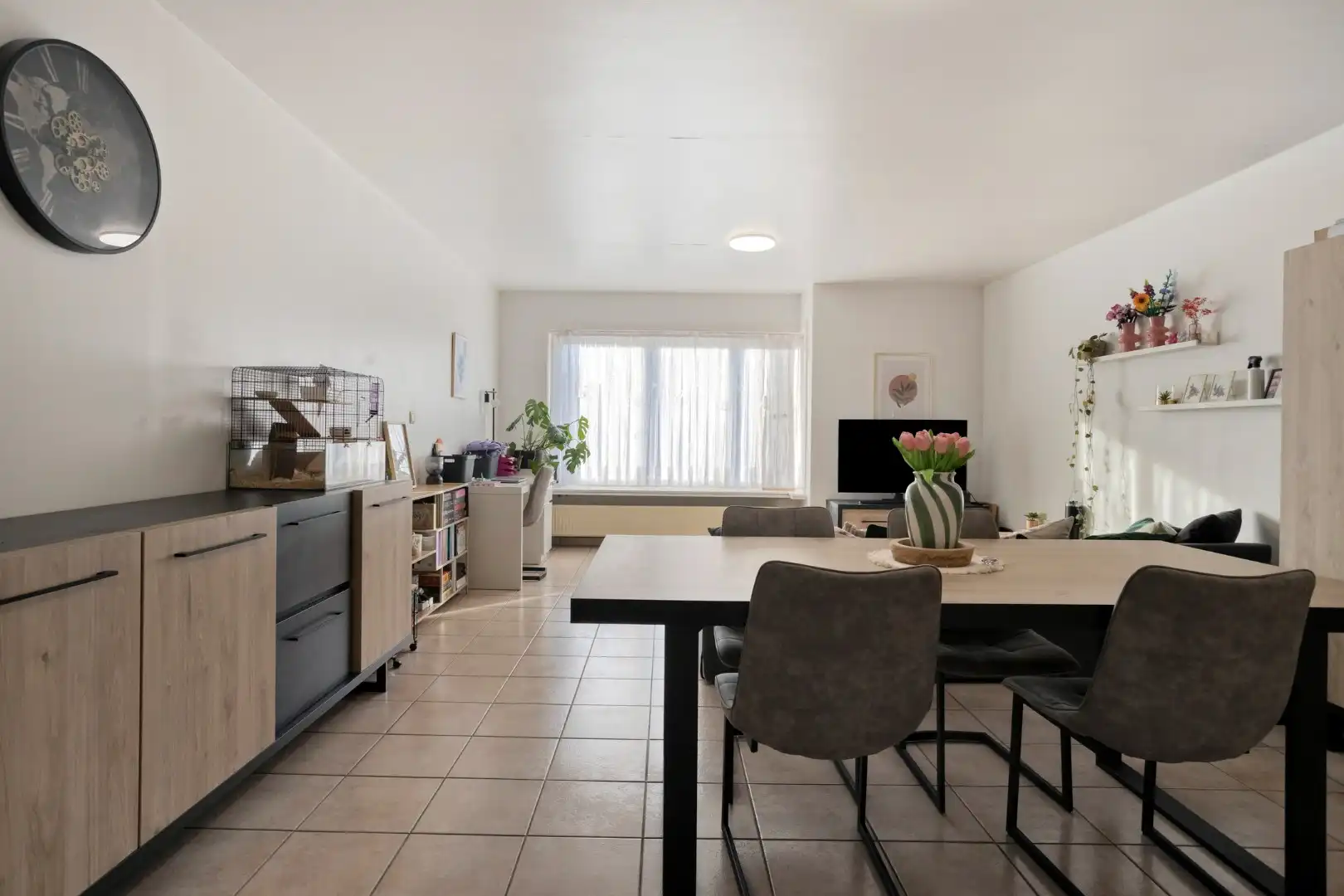 Leuk 2 slaapkamerappartement in het centrum van Wevelgem! foto 2