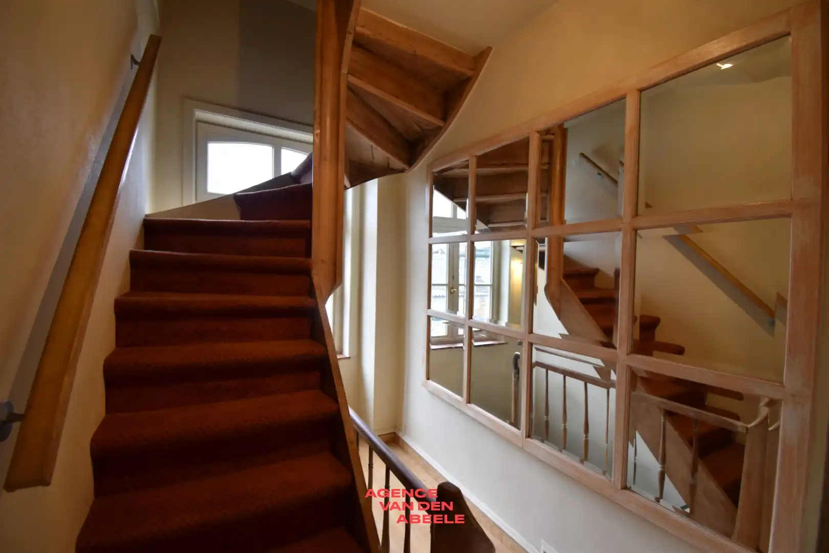 Klassevolle woning met 3 slaapkamers en tuin te Brugge  foto 10