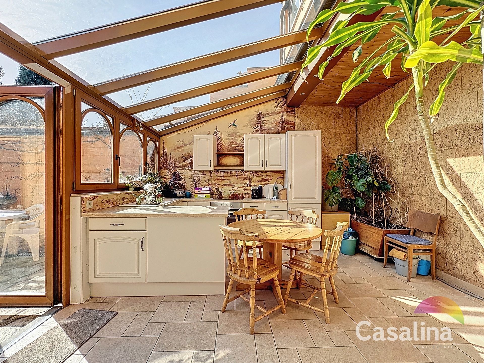 Woning met tuin, garage en atelier - Veel potentieel foto 6