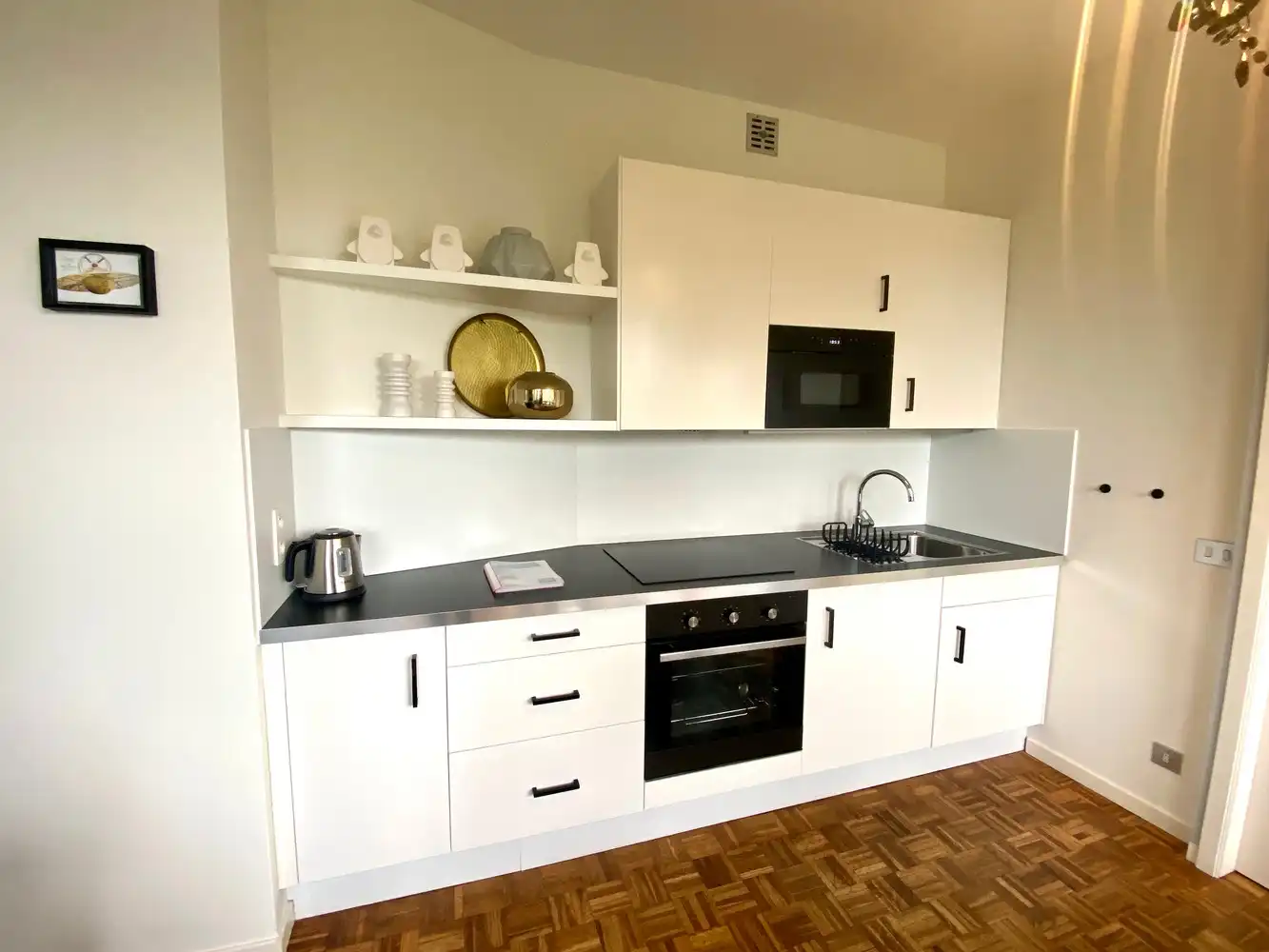 Gemeubeld appartement met 1 slaapkamer foto 5