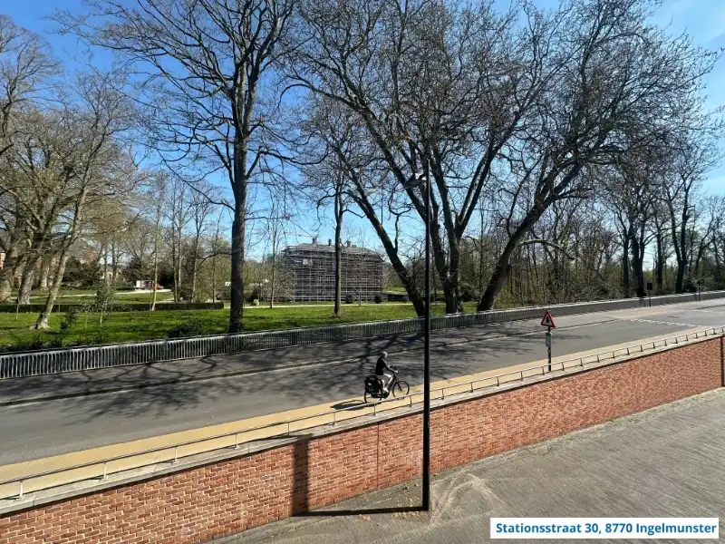 6 studio's en handelszaak met zicht op Kasteel van Ingelmunster. foto 2