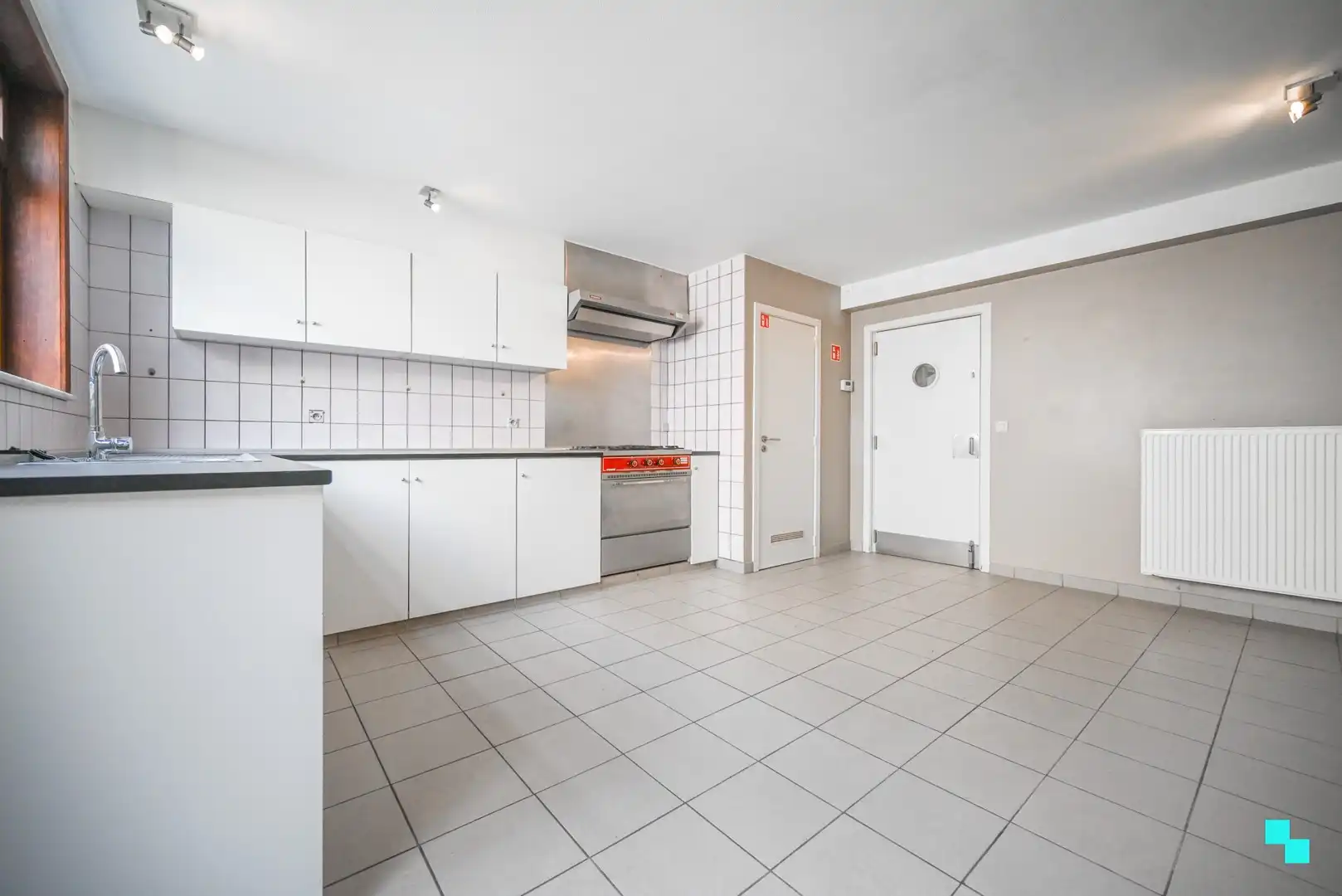 Commerciële ruimte op perfecte locatie foto 16