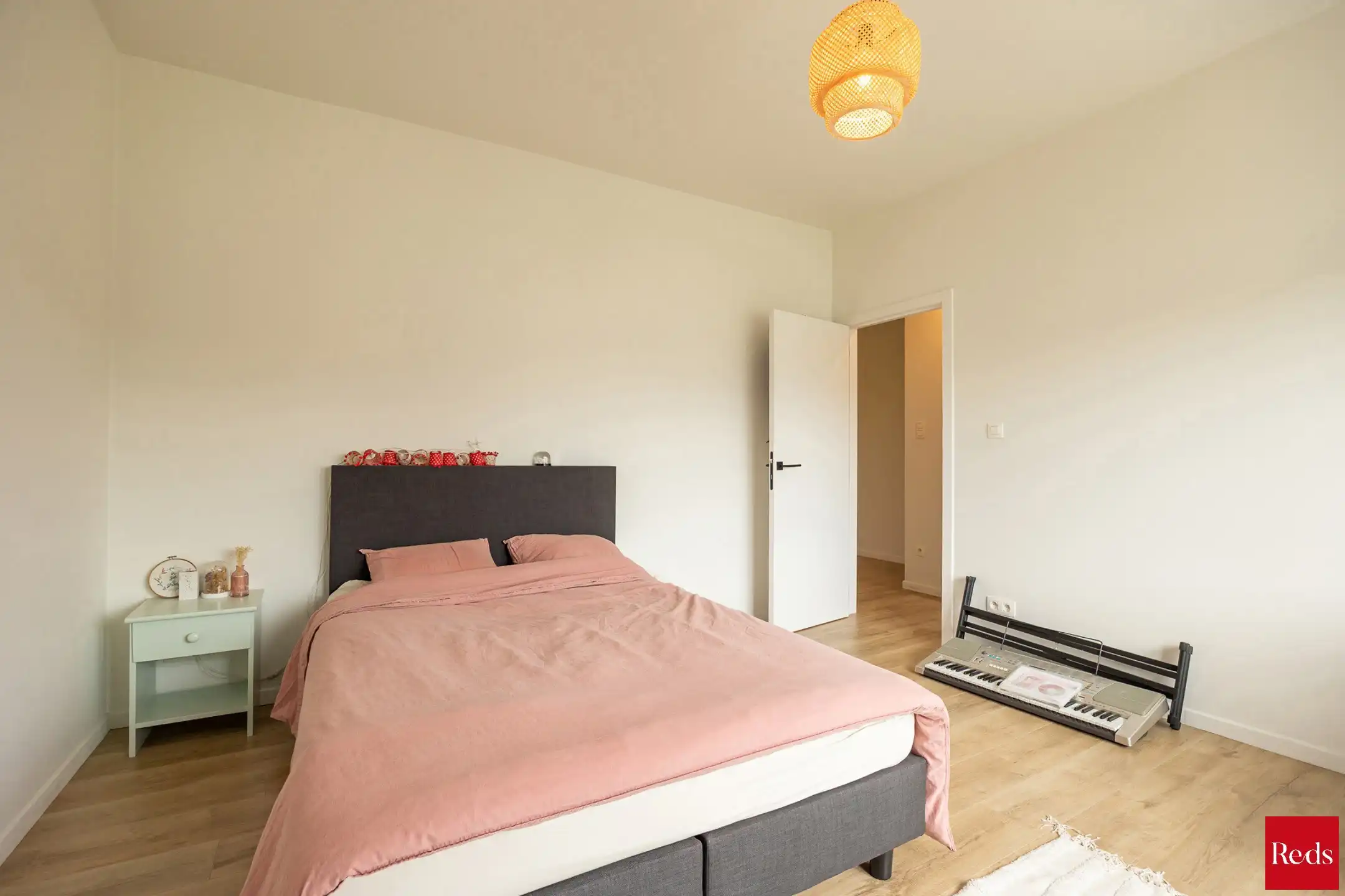 Duplex appartement met twee slaapkamers en tuin foto 10