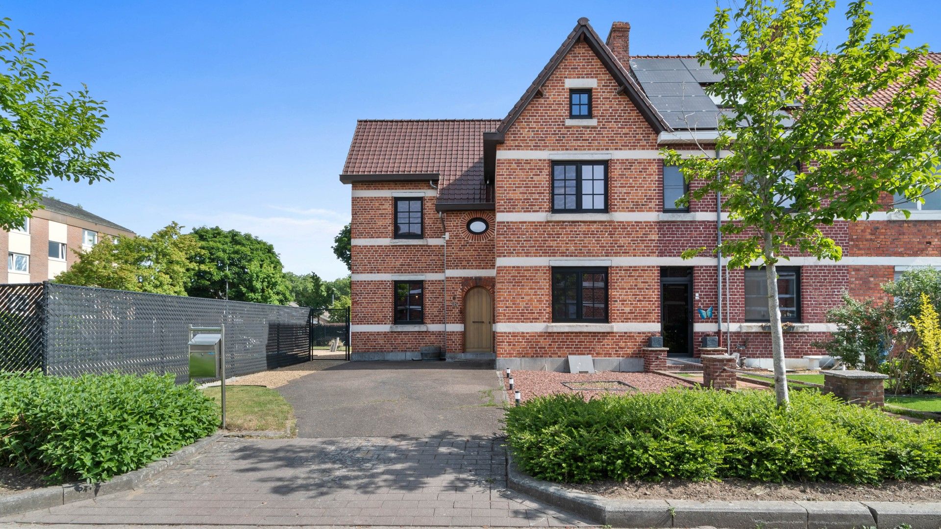 ()=>{if(producerUpdateValueVersion(node),producerAccessed(node),node.value===ERRORED)throw node.error;return node.value} Jules Carlierstraat 16 - 3600 Genk
