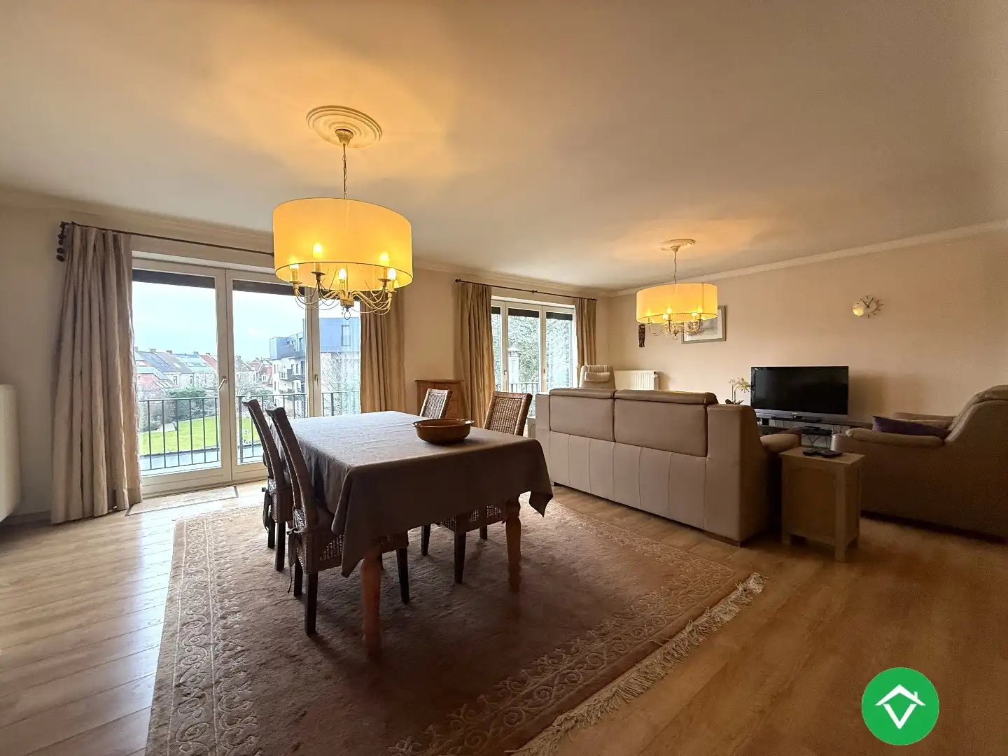 Ruim 2-slaapkamersappartement met garage in centrum Roeselare  foto 3