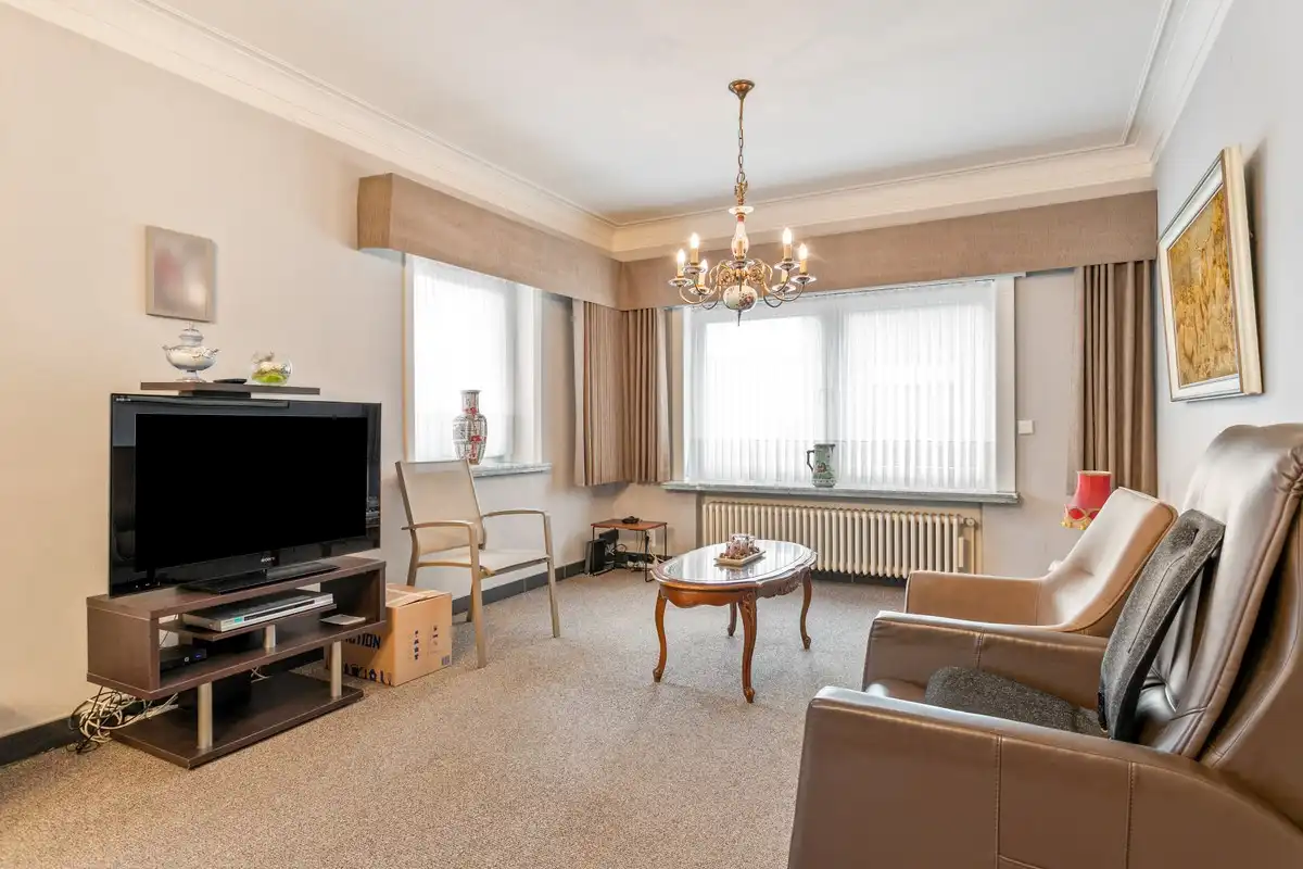 Zeer goed onderhouden halfopen bebouwing met 3 slaapkamers en garage! foto 5