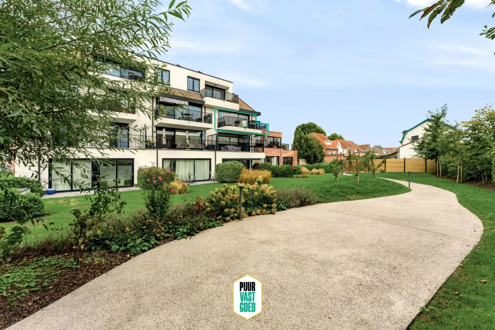 Recent, gezellig appartement met luxe en comfort foto 2