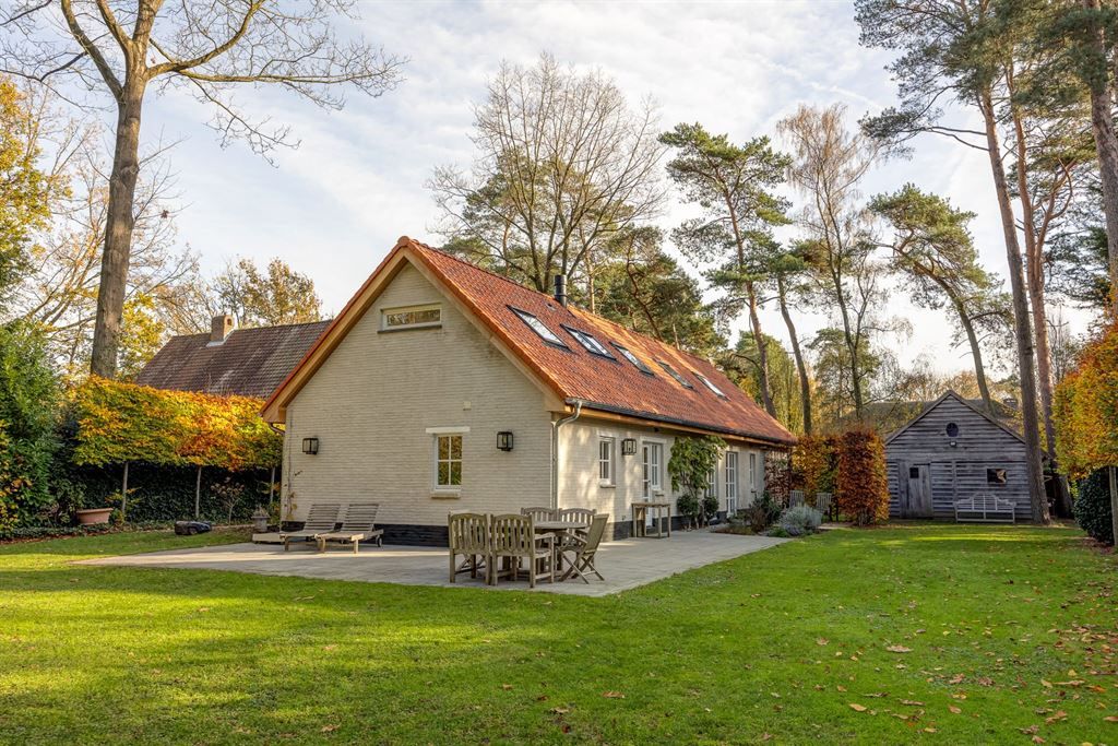 Instapklare parel op een groot perceel in hartje Koningshof foto 21