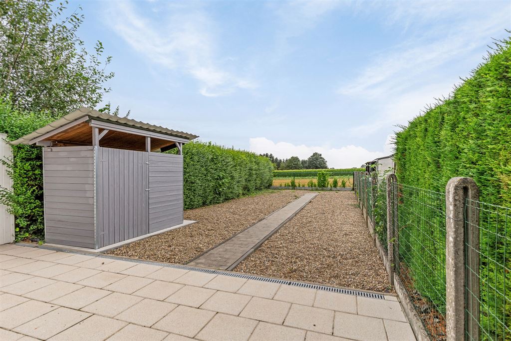 Gerenoveerde 3slpk woning met mooi uitzicht foto 22