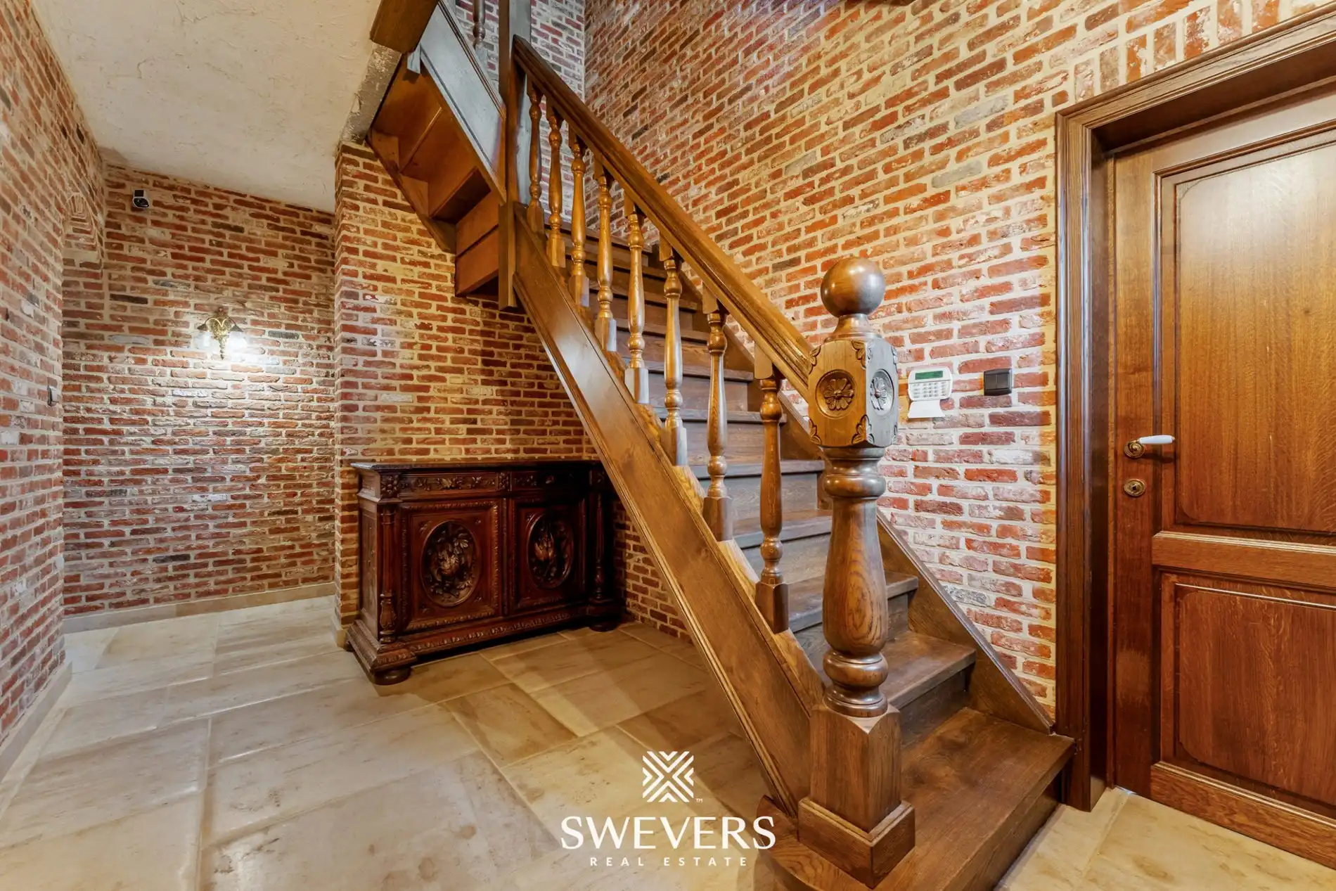 Ruime open bebouwing met 4 slaapkamers en zonnige tuin in Houthalen foto 18