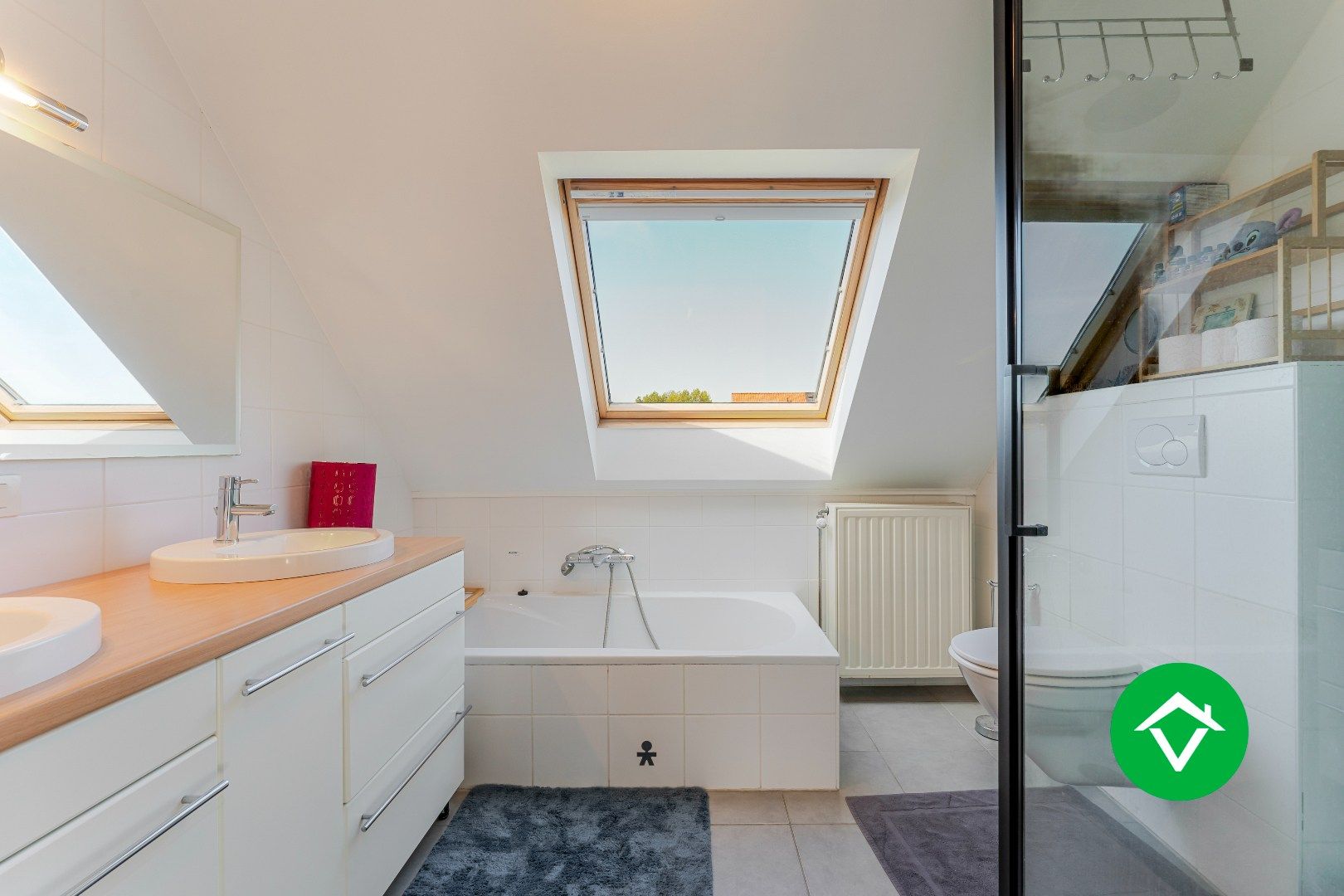 Hedendaagse gezinswoning met 5 slaapkamers en carport in Koekelare (De Mokker) foto 17