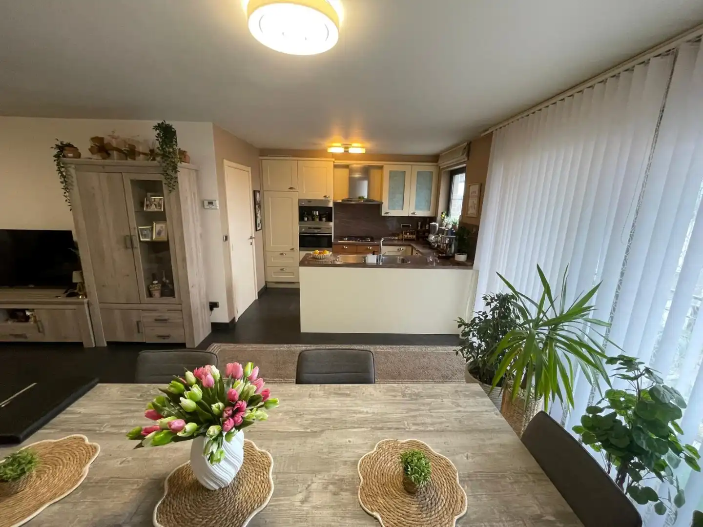 Verzorgd appartement met 2 slaapkamers, 2 terrassen en lift foto 7