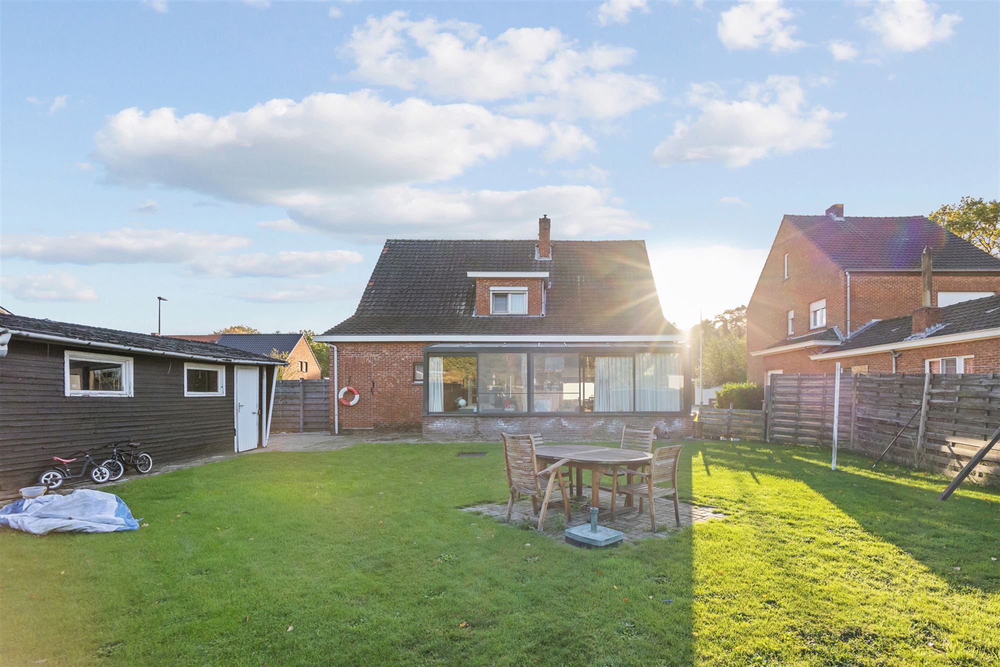 CHARMANTE,DEELS GERENOVEERDE WONING , GEEN RENOVATIEPLICHT !  foto 25