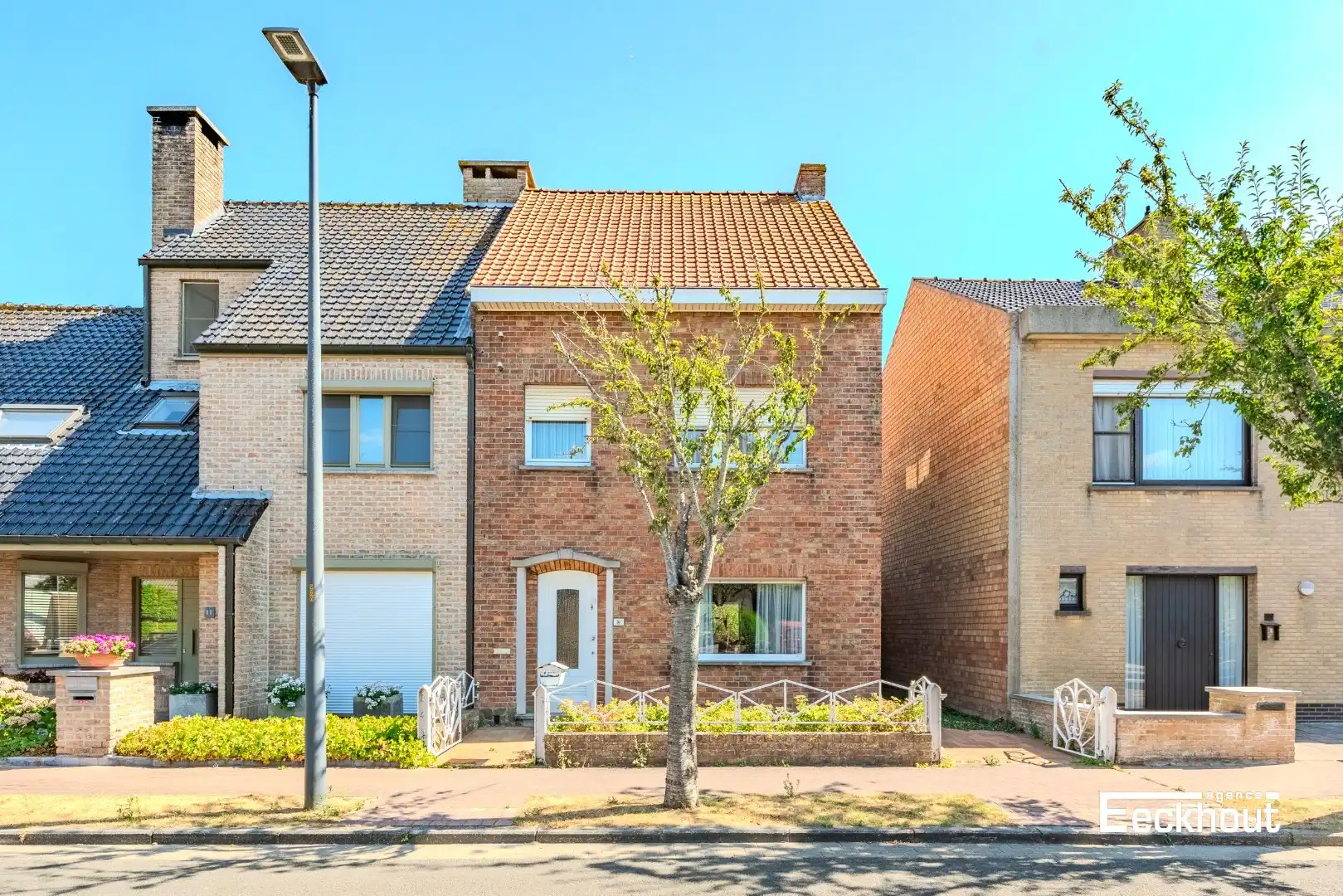 Traditionele woning met tuin, terras en 3 slaapkamers in Oostende foto {{pictureIndex}}