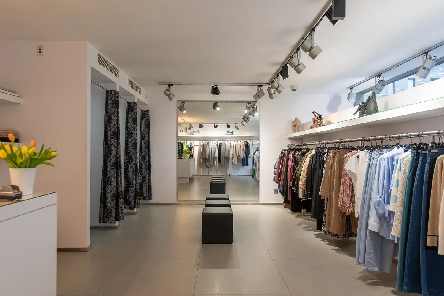 Handelspand in het Centrum van Genk foto 4