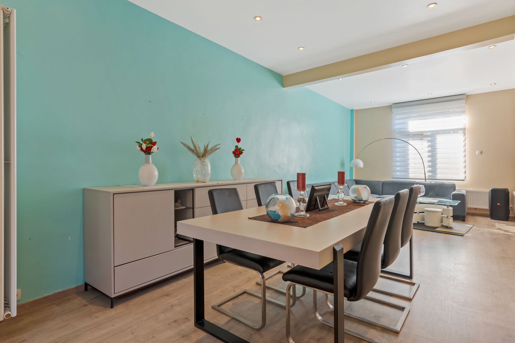 Lichrijk, energiezuinig en instapklare woning in Ekeren foto 5
