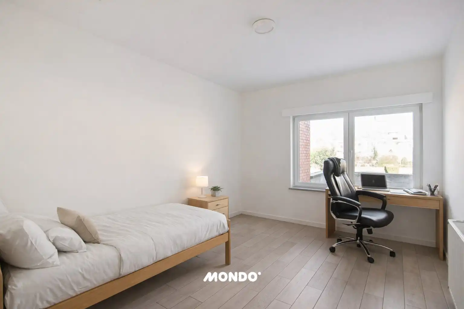 Kleinschalig gebouw met 2 appartementen en ruime garage met tuin in het centrum van Willebroek foto 5