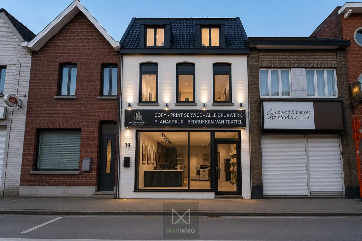 Hoofdfoto van de publicatie: Handelspand met magazijn en woonpotentieel in het centrum van Lauwe
