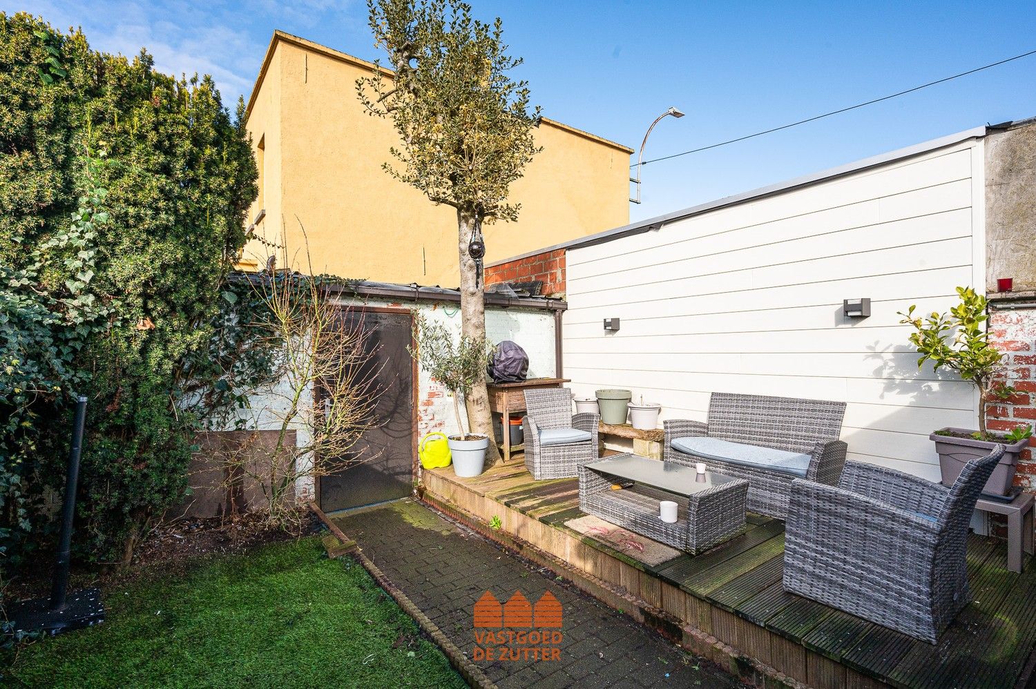 Rijwoning met stadstuin in hartje Eeklo foto 17