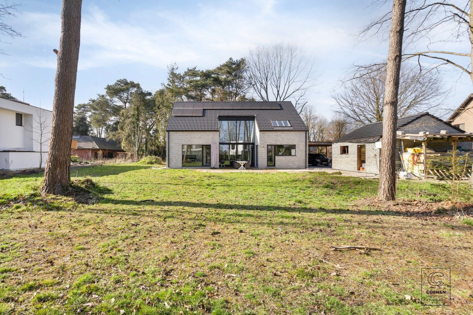 Prachtige villa met bew. opp. van 258m², 5 slpk's en dat op een uiterst rustige locatie te Brecht! foto 29