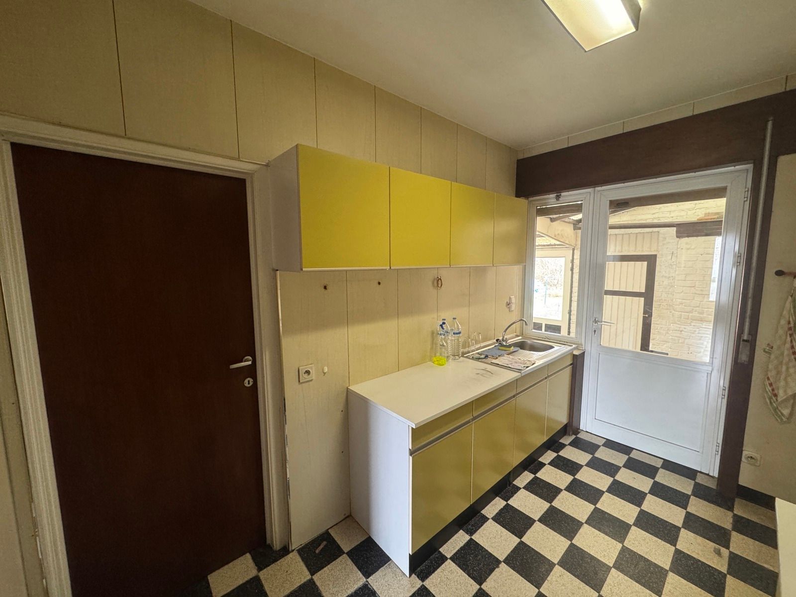 OPTIE Rustig gelegen woning met 3 slaapkamers, tuin en staanplaats foto 8
