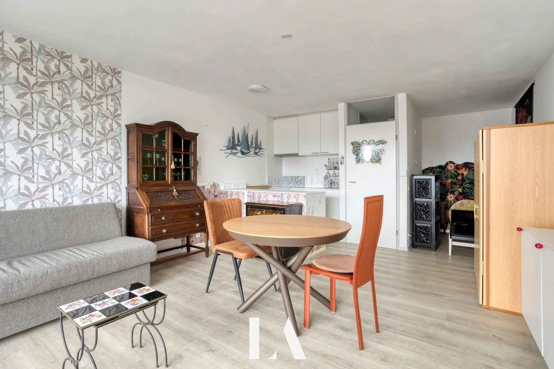 Studio met terras en parking bij de Havengeul. foto {{pictureIndex}}