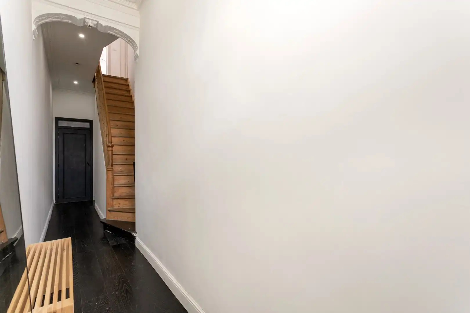 Gerenoveerde woning (EPC B) met 3 slaapkamers, 2 badkamers, tuin en garagebox te koop foto 2