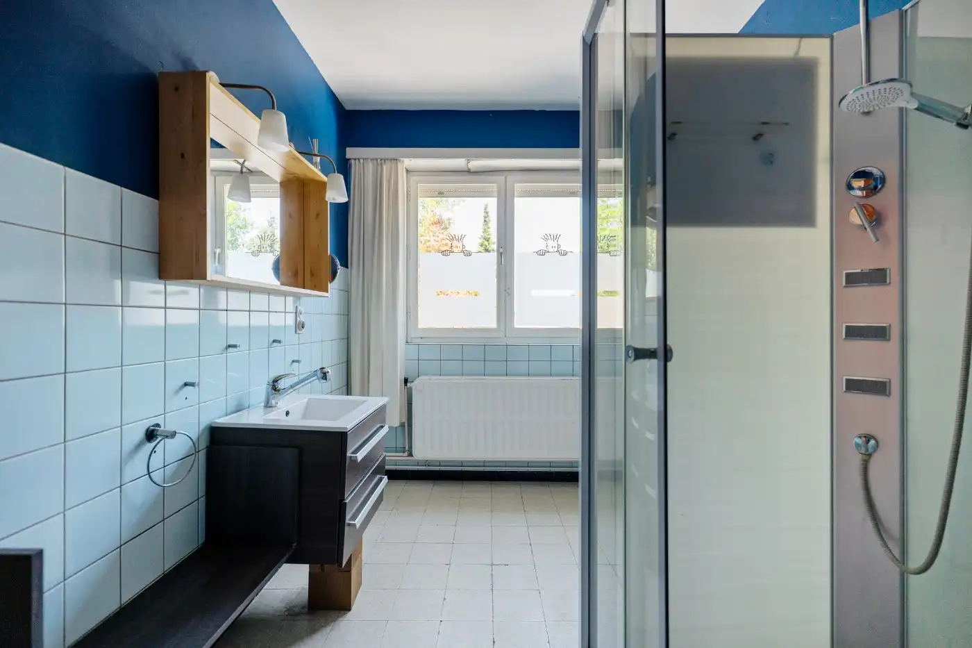 Vrijstaande, te renoveren woning met 3 slpk., garage en tuin foto 14