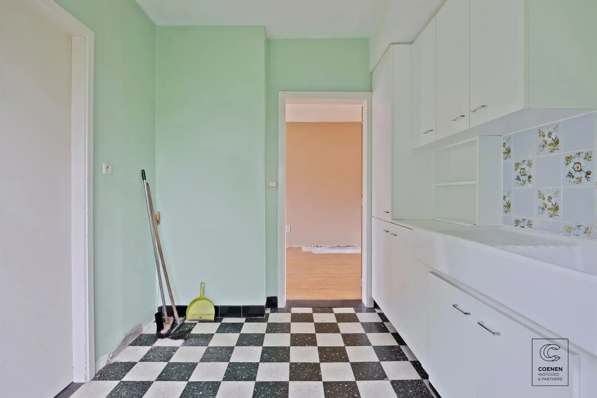 Grondig te renoveren woning op een schitterende locatie! foto 7